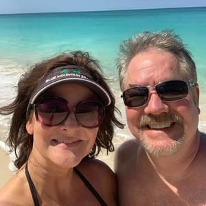 Meet your Posher, Carissa